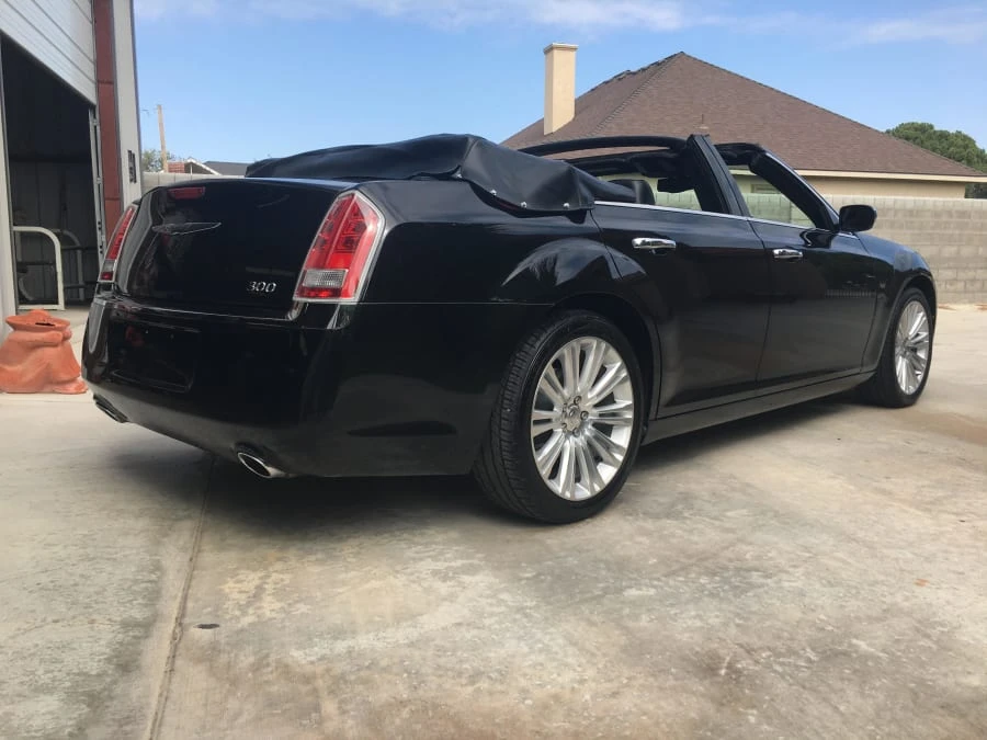 2011 Chrysler 300 (2005-2023) - Image 12 of 15