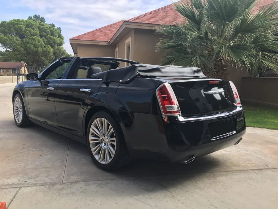 2011 Chrysler 300 (2005-2023) - Image 3 of 15