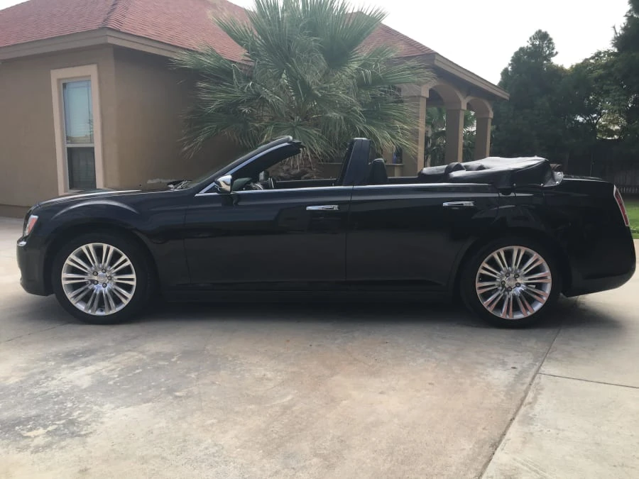 2011 Chrysler 300 (2005-2023) - Image 15 of 15