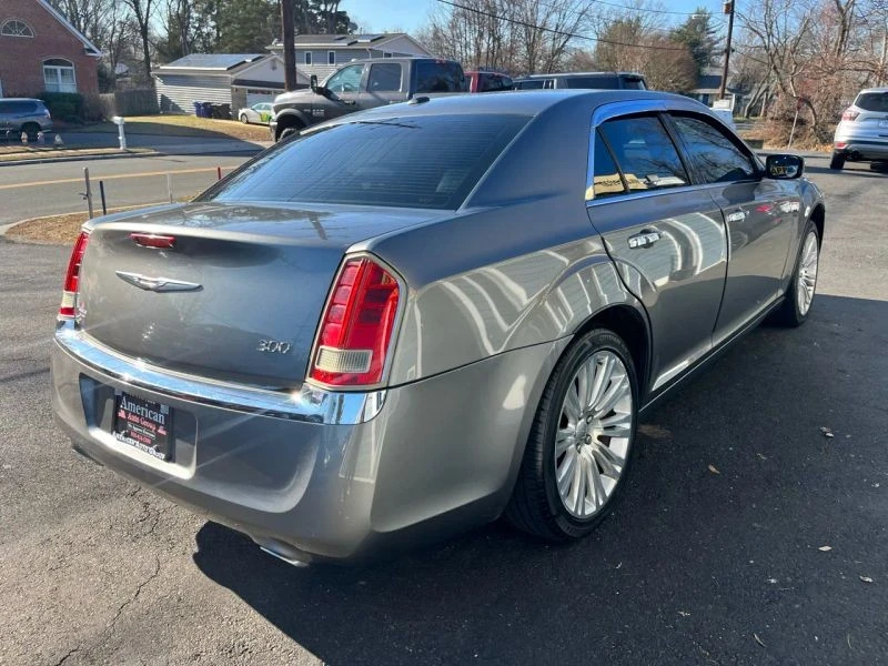 2011 Chrysler 300 (2005-2023) - Image 6 of 12