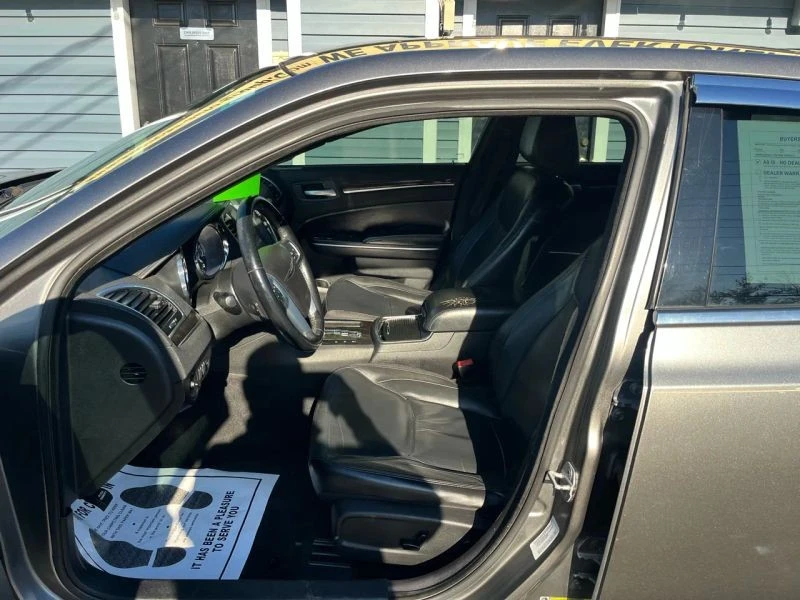 2011 Chrysler 300 (2005-2023) - Image 12 of 12