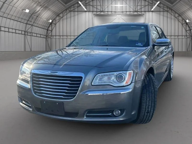 2011 Chrysler 300 (2005-2023) - Image 4 of 12