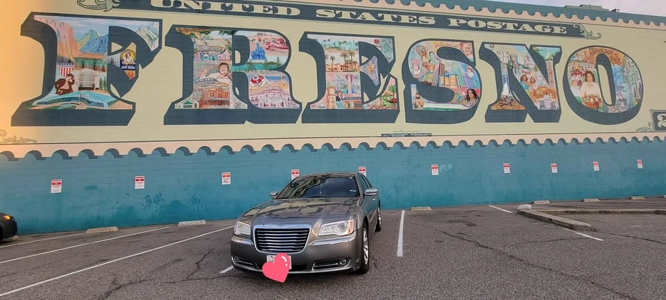 2011 Chrysler 300 (2005-2023) - Image 2 of 11