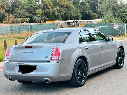 2011 Chrysler 300 Touring