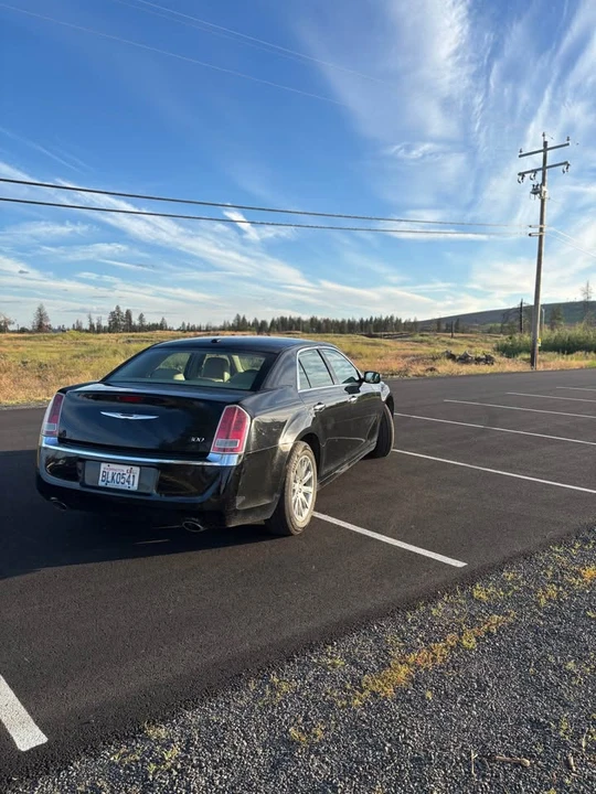 2011 Chrysler 300 (2005-2023) - Image 7 of 20
