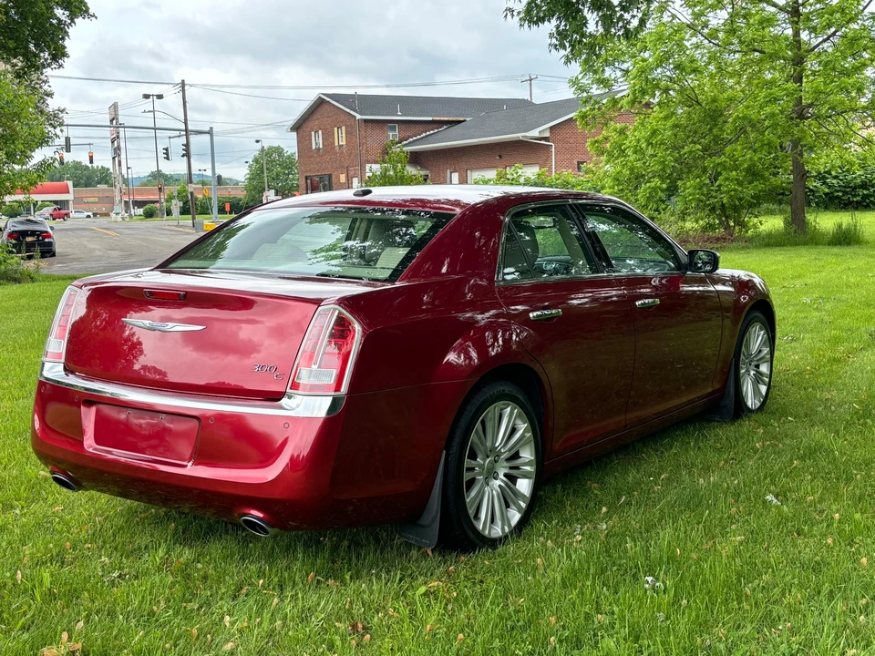 2011 Chrysler 300 (2005-2023) - Image 20 of 31