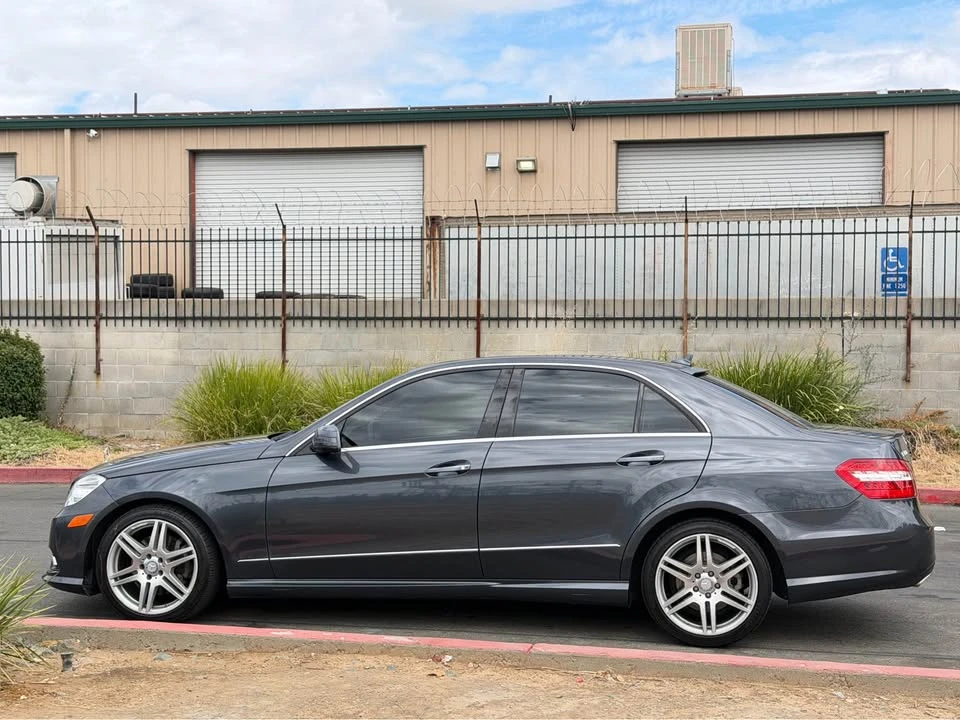 2011 Mercedes-Benz W212 E-Class - Image 2 of 20