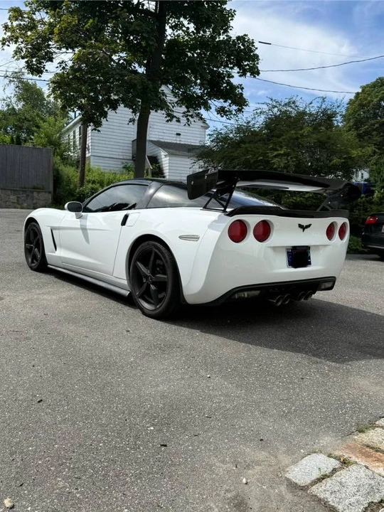 2011 Chevrolet Corvette C6 - Image 3 of 5