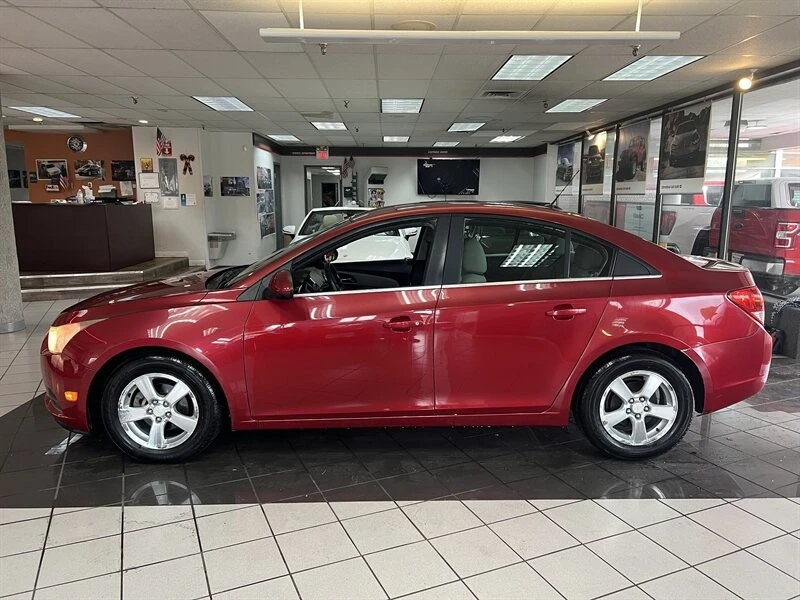 2011 Chevrolet Cruze - Image 2 of 4