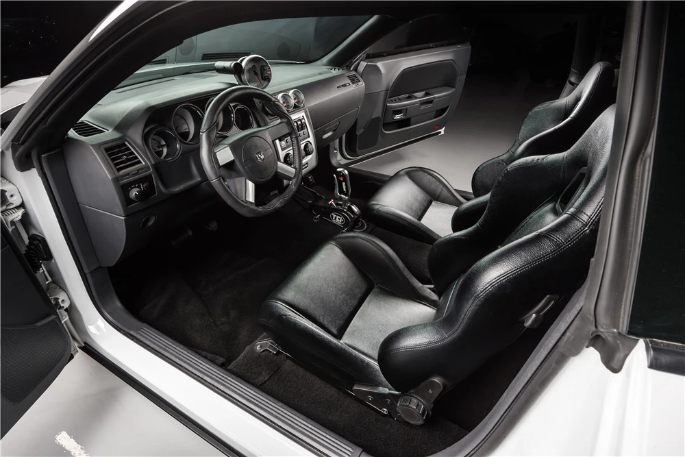 2011 Dodge Challenger 3rd Gen - Image 4 of 7