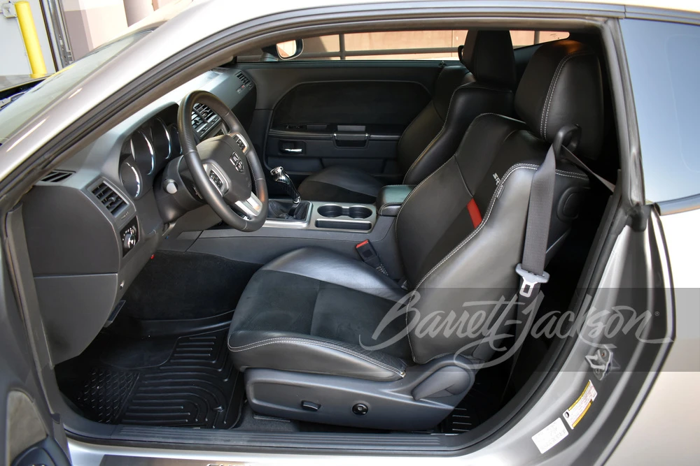 2011 Dodge Challenger SRT8 & 392 3rd Gen - Image 4 of 8