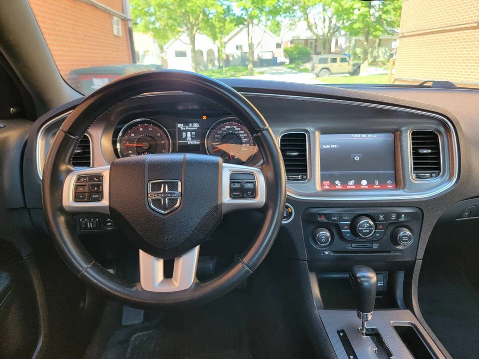 2011 Dodge Charger 7th Gen - Image 6 of 10