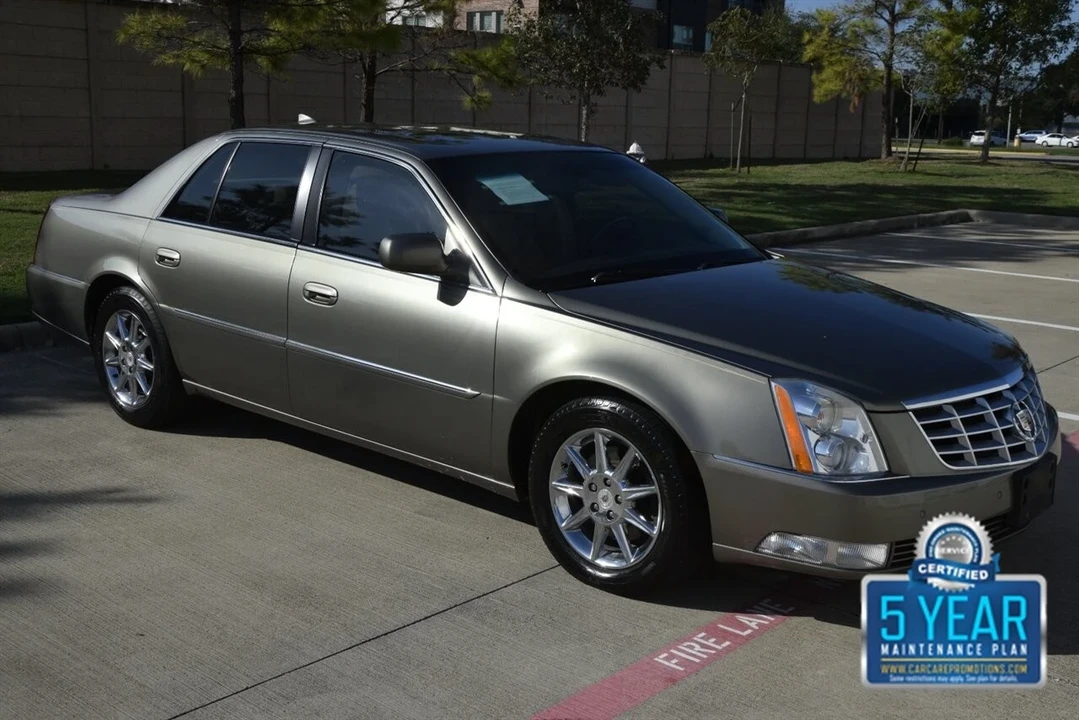 2011 Cadillac DTS - Image 4 of 4