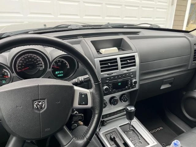 2011 Dodge Nitro - Image 5 of 10
