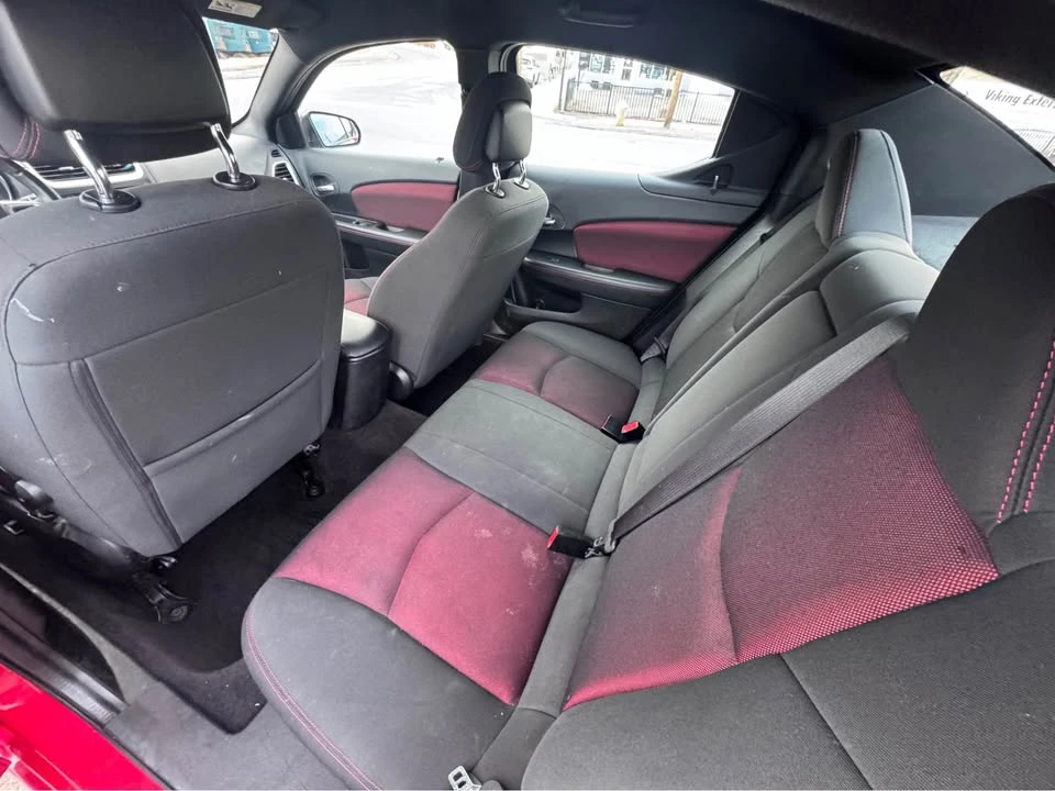 2011 Dodge Avenger Sedan - Image 10 of 10