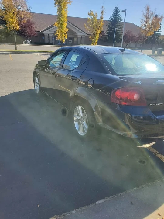 2011 Dodge Avenger Sedan - Image 6 of 9