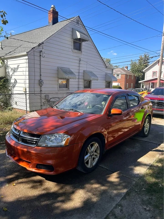 2011 Dodge Avenger Sedan - Image 6 of 7