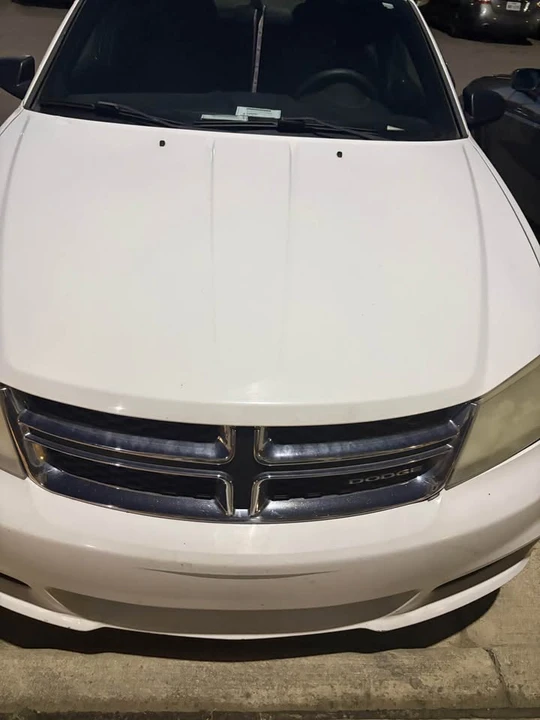 2011 Dodge Avenger Sedan - Image 2 of 4