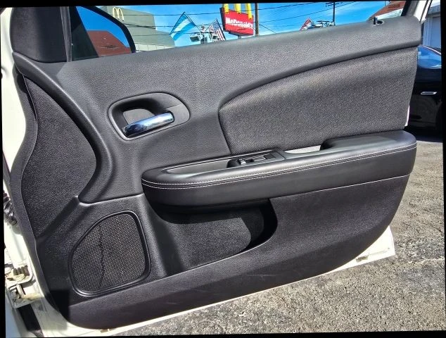 2011 Dodge Avenger Sedan - Image 19 of 21