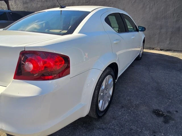 2011 Dodge Avenger Sedan - Image 11 of 21