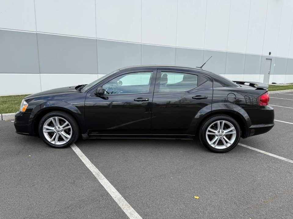 2011 Dodge Avenger Sedan - Image 8 of 12