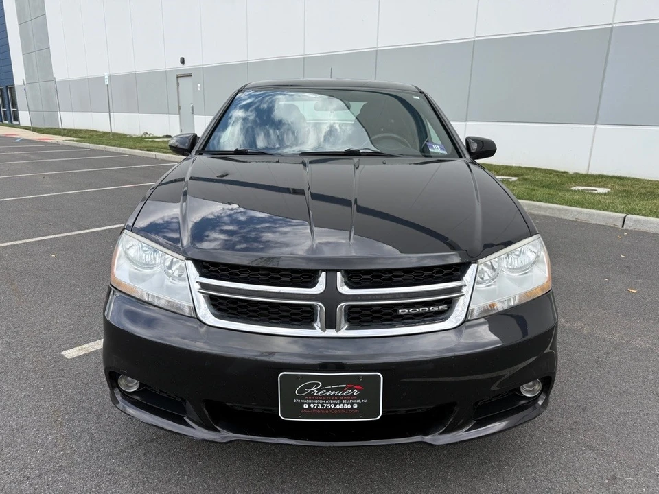 2011 Dodge Avenger Sedan - Image 2 of 12