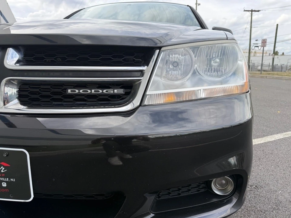 2011 Dodge Avenger Sedan - Image 11 of 12