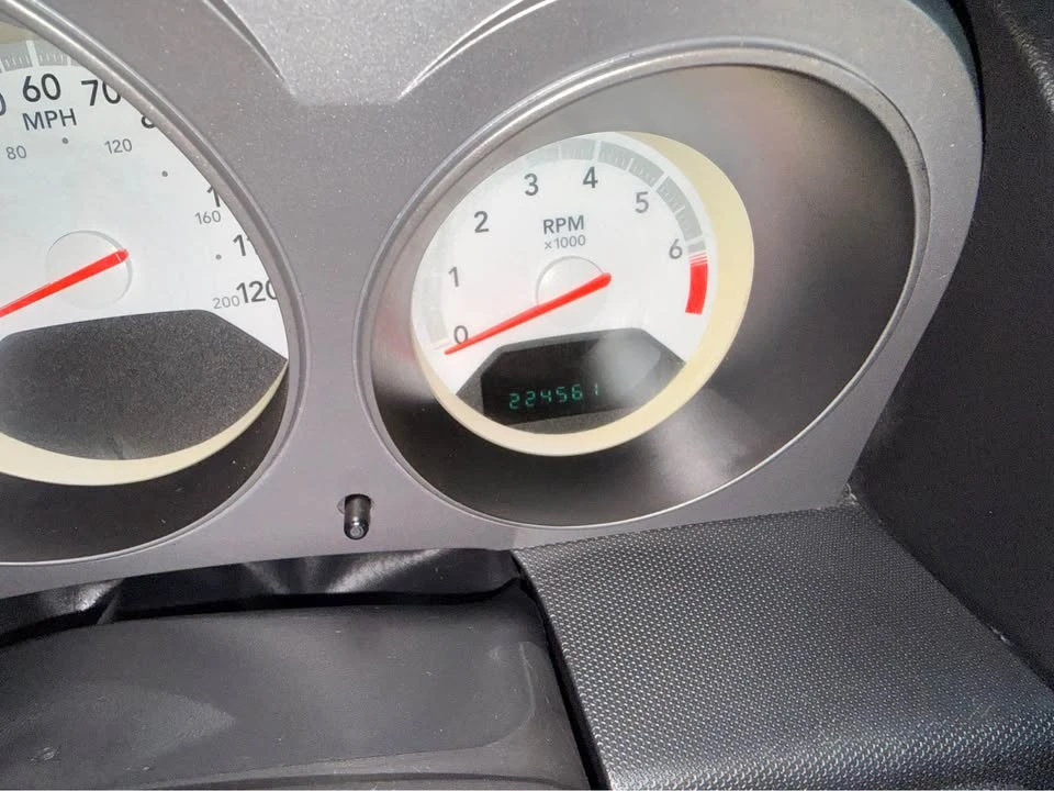 2011 Dodge Avenger Sedan - Image 6 of 11