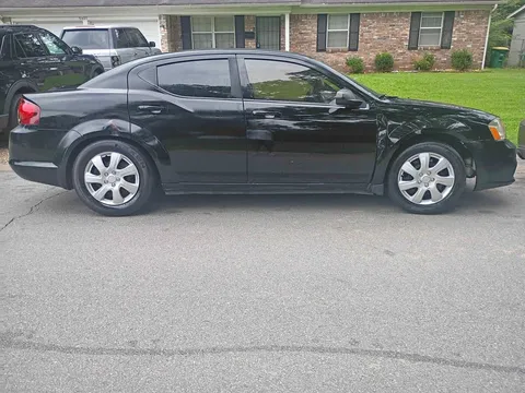 2011 Dodge Avenger SE Sedan 4D