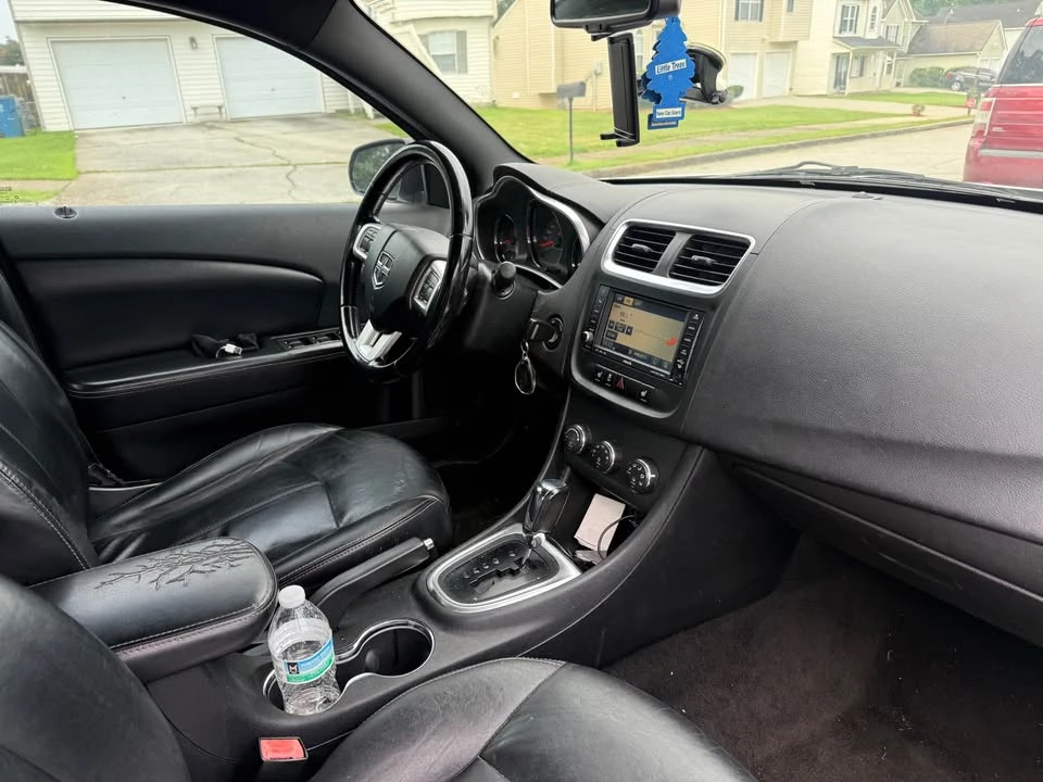 2011 Dodge Avenger Sedan - Image 7 of 7