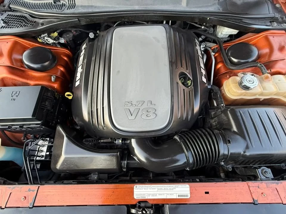 2011 Dodge Challenger 3rd Gen - Image 10 of 15