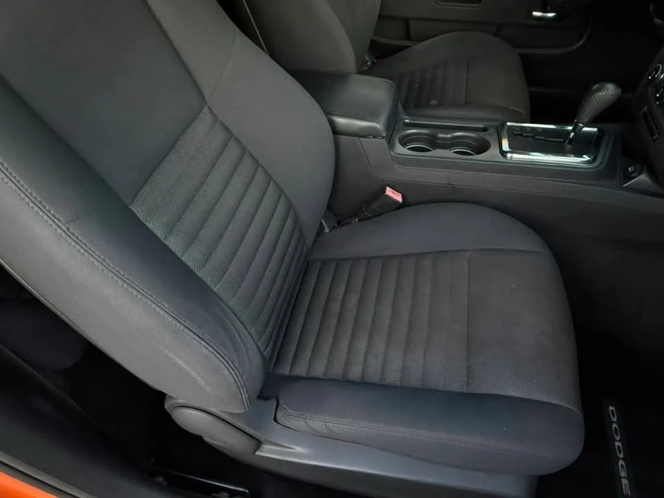 2011 Dodge Challenger 3rd Gen - Image 11 of 15