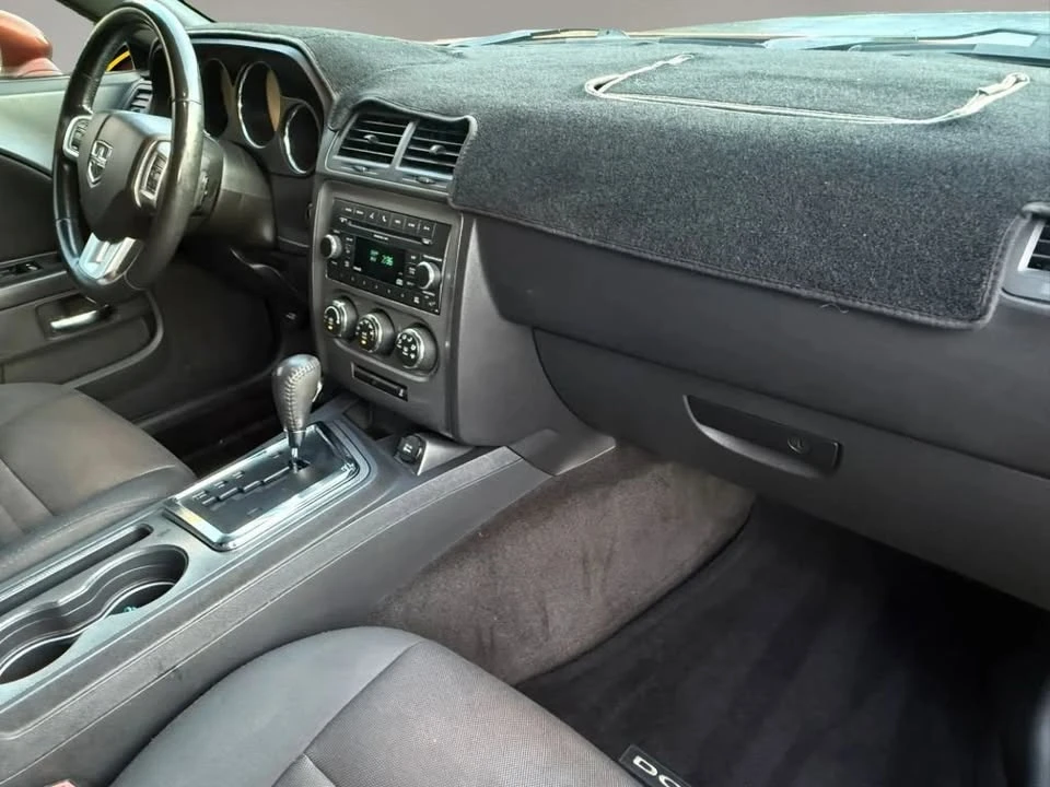 2011 Dodge Challenger 3rd Gen - Image 14 of 15