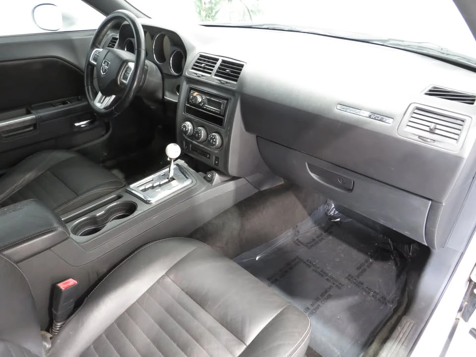 2011 Dodge Challenger 3rd Gen - Image 9 of 18
