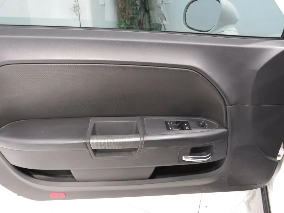 2011 Dodge Challenger 3rd Gen - Image 16 of 18