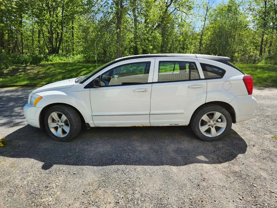 2011 Dodge Caliber - Image 2 of 16