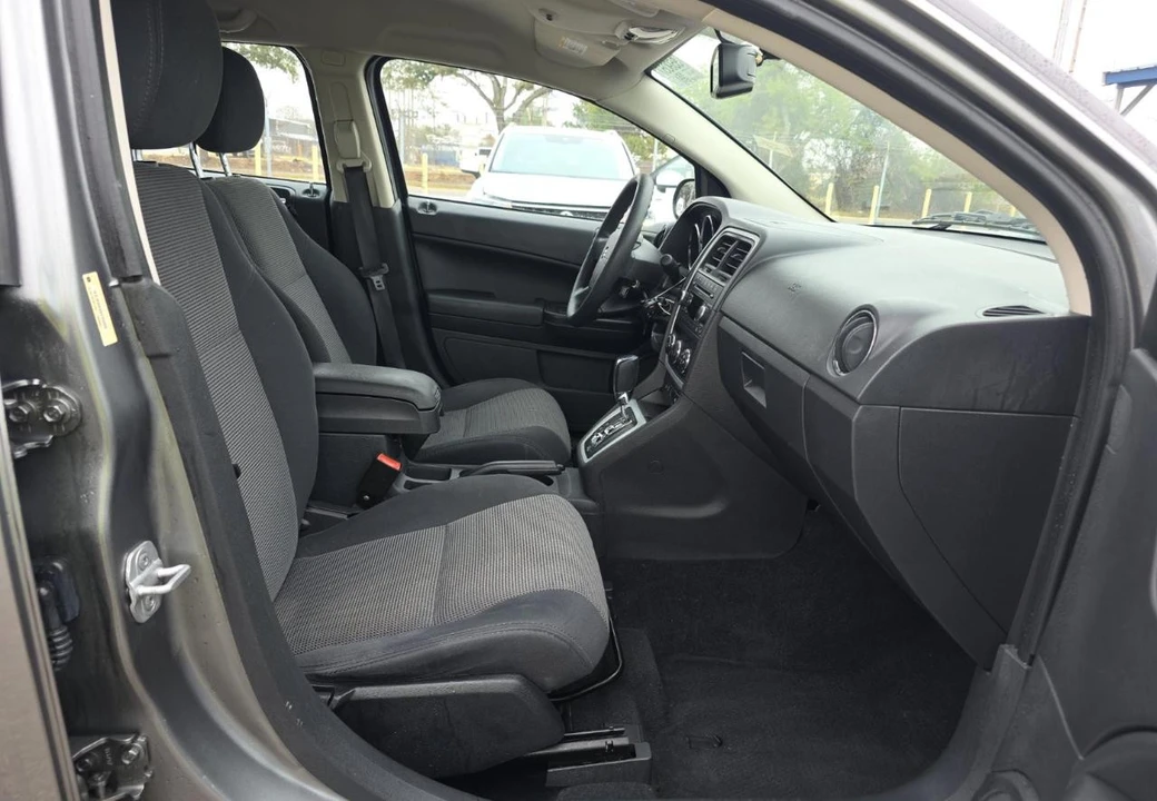 2011 Dodge Caliber - Image 11 of 17