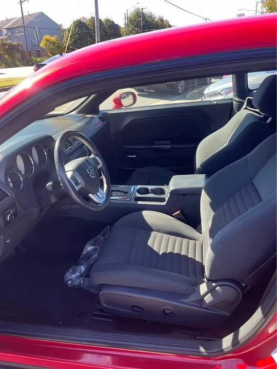 2011 Dodge Challenger 3rd Gen - Image 4 of 6