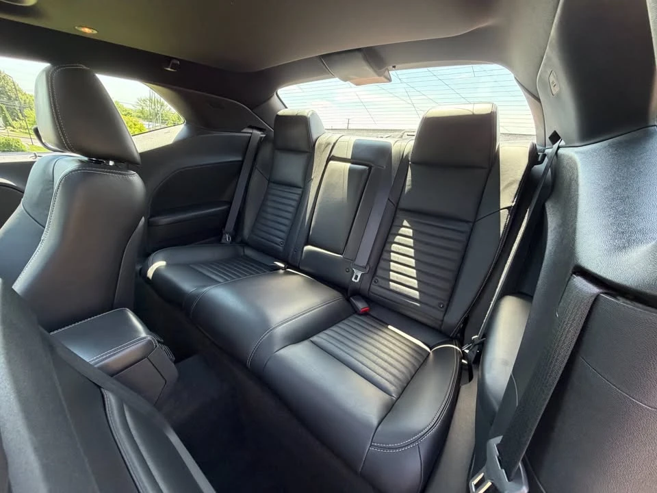2011 Dodge Challenger 3rd Gen - Image 9 of 14