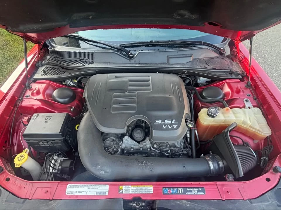 2011 Dodge Challenger 3rd Gen - Image 10 of 15