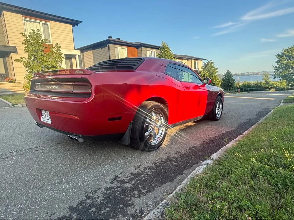 2011 Dodge Challenger 3rd Gen - Image 5 of 15