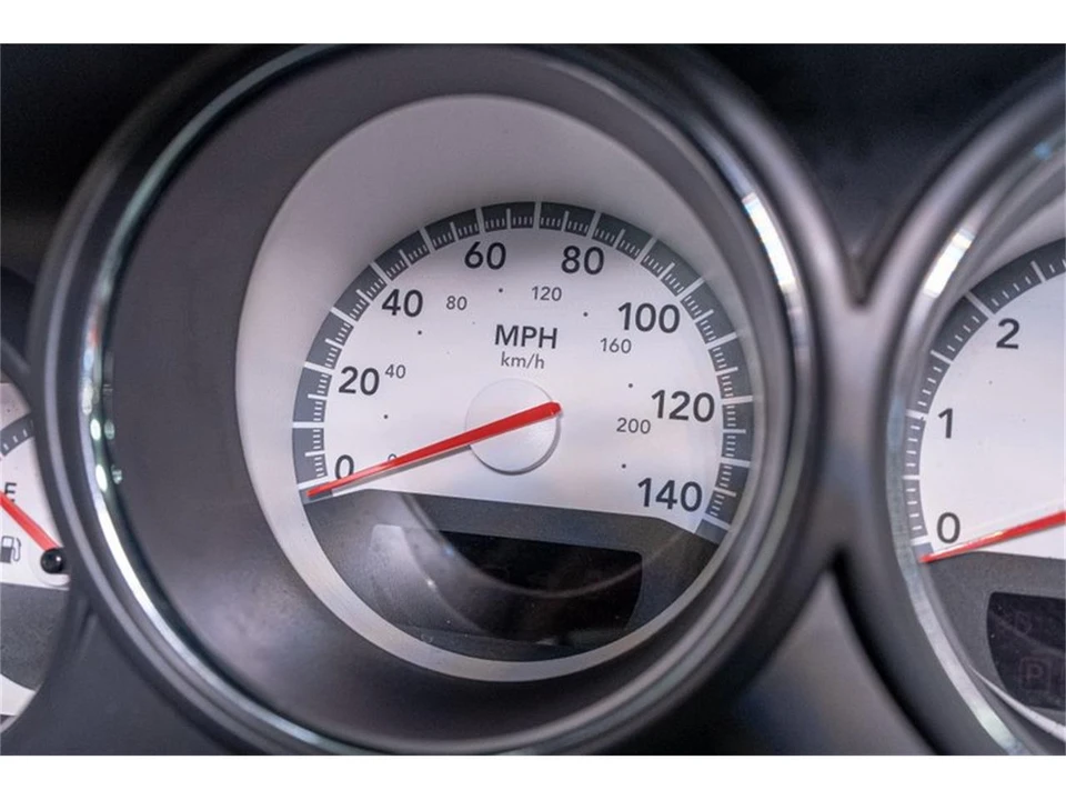 2011 Dodge Challenger 3rd Gen - Image 17 of 31