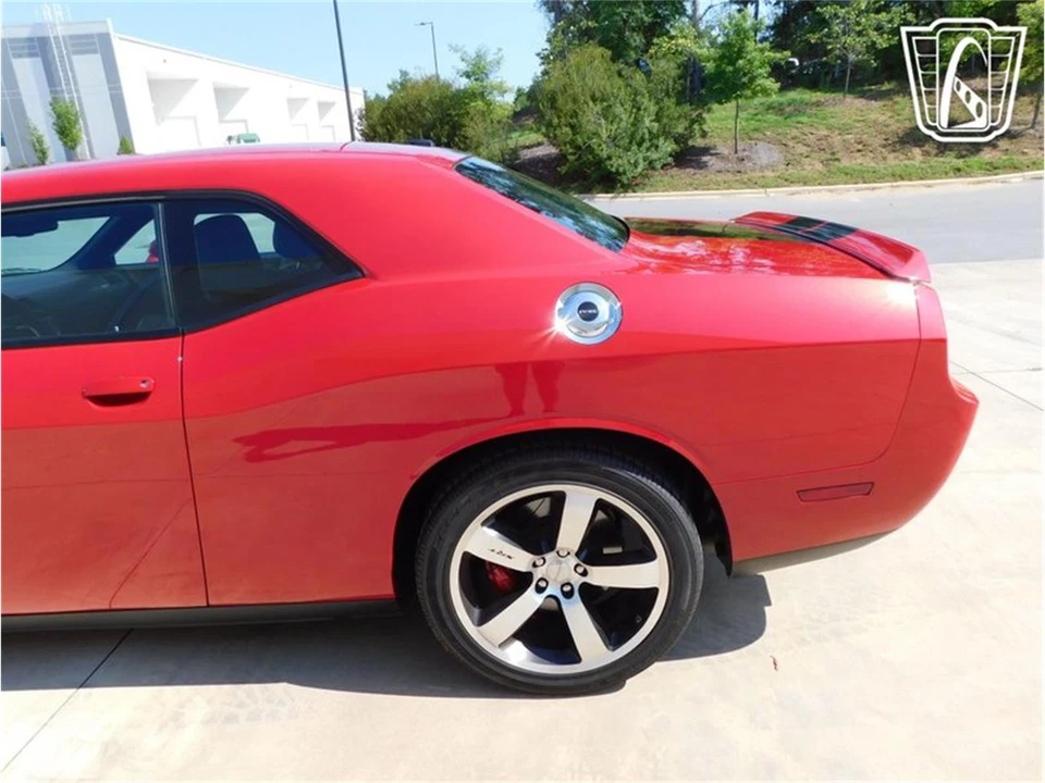 2011 Dodge Challenger 3rd Gen - Image 17 of 31