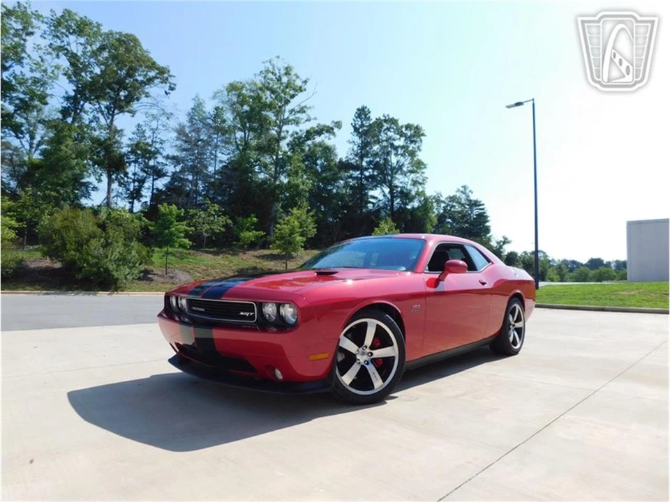 2011 Dodge Challenger 3rd Gen - Image 2 of 31