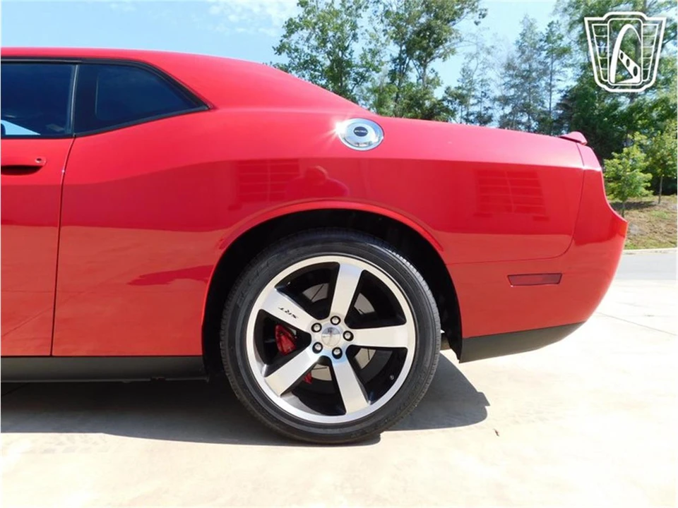 2011 Dodge Challenger 3rd Gen - Image 15 of 31