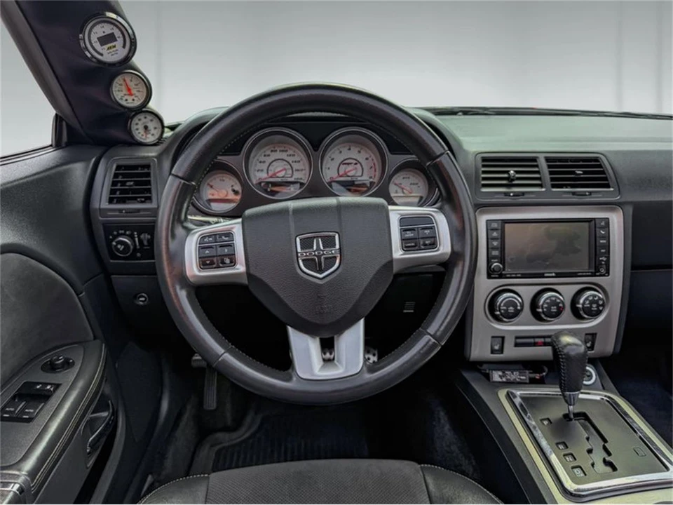 2011 Dodge Challenger 3rd Gen - Image 18 of 28