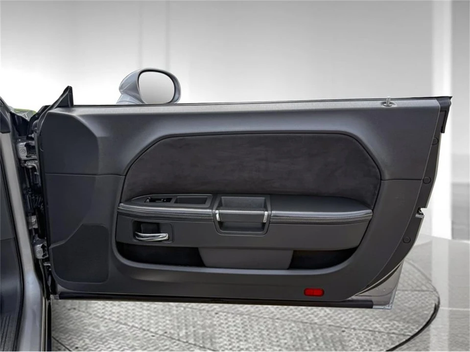 2011 Dodge Challenger 3rd Gen - Image 20 of 28