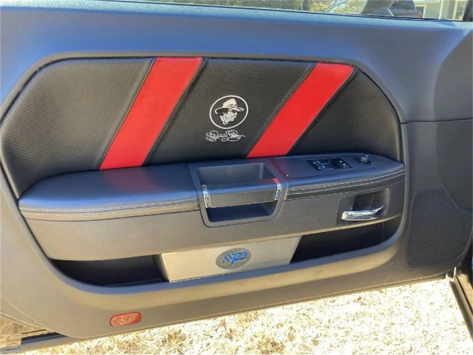 2011 Dodge Challenger 3rd Gen - Image 8 of 23
