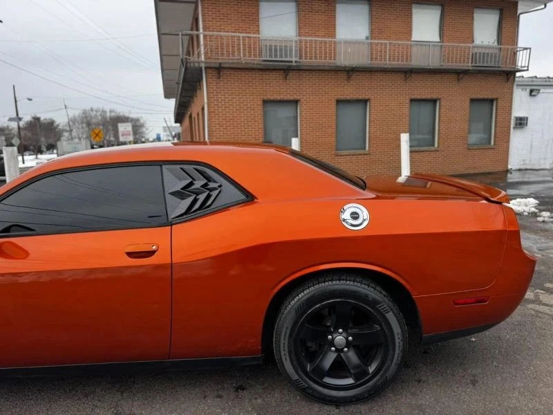 2011 Dodge Challenger 3rd Gen - Image 9 of 12