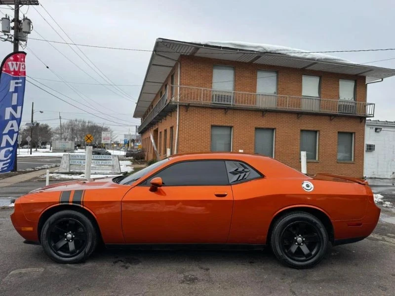 2011 Dodge Challenger 3rd Gen - Image 10 of 12